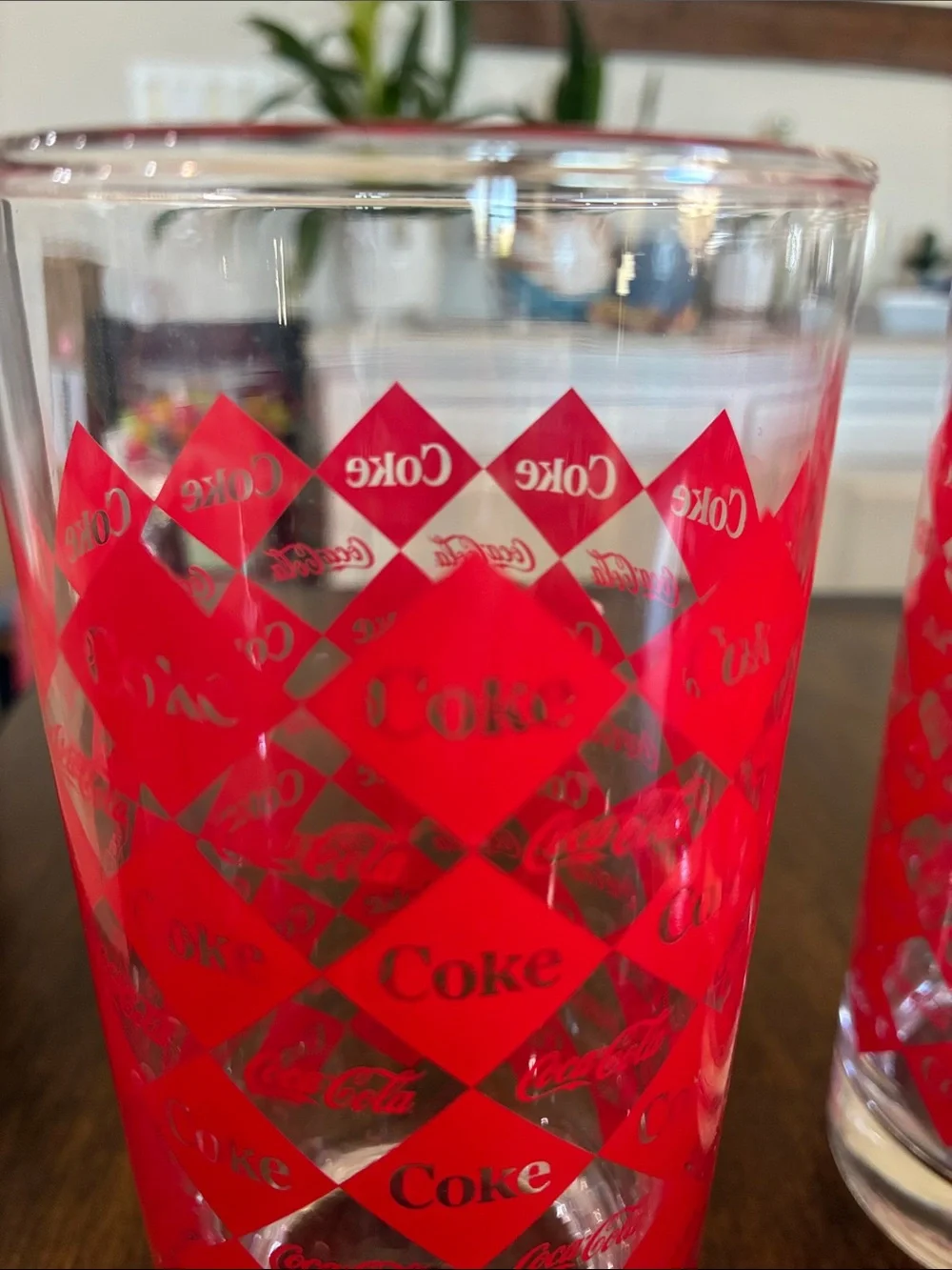 Vintage Coca Cola Clear Glasses with Red Diamond Logo Pattern - Set of 4